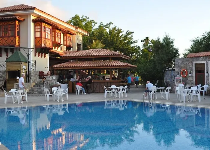 Ova Hotell 3*