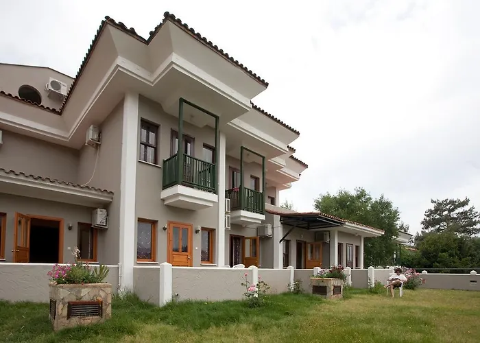 Hotell Ova 3*