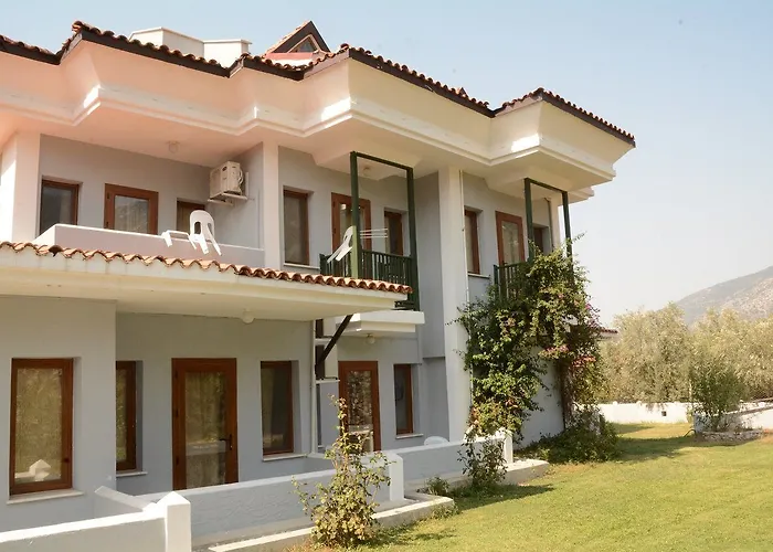 Ova Hotell 3*