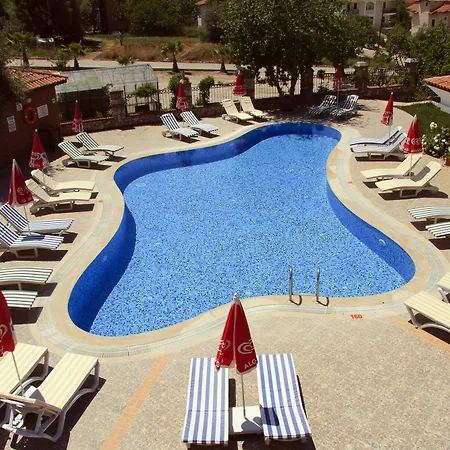 Ova Szálloda 3*