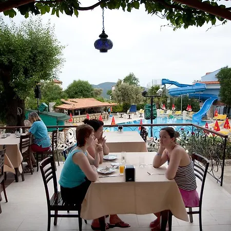 Ova 호텔 페티예