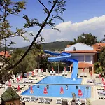 Otel Ova 3*